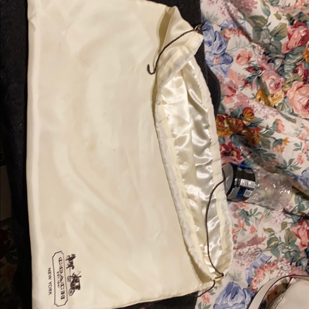Coach Purse   S/V Parchment - Picture 10 of 16